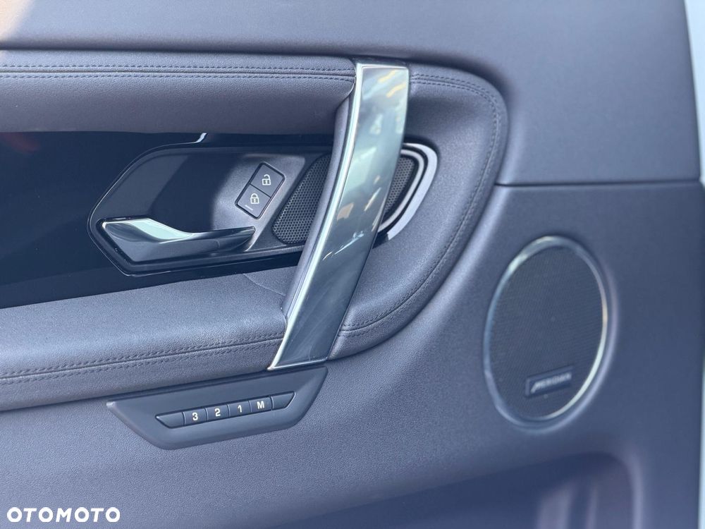 Land Rover Discovery Sport 2.0 D200 mHEV Dynamic SE - 20