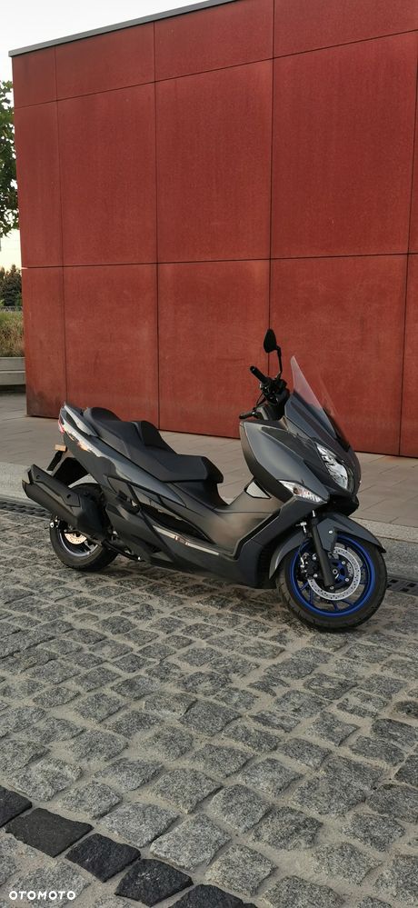 Suzuki Burgman - 3