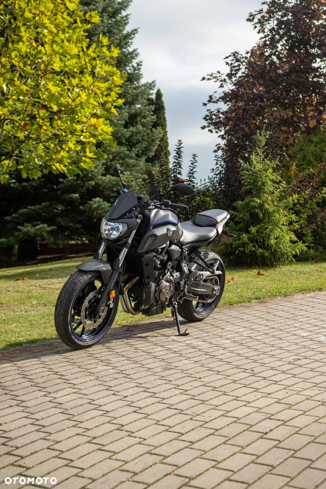 Yamaha MT - 3