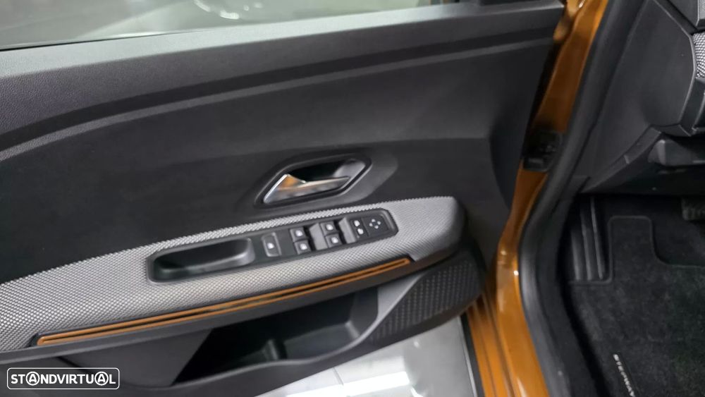 Dacia Sandero Stepway TCe 90 CVT Comfort - 4