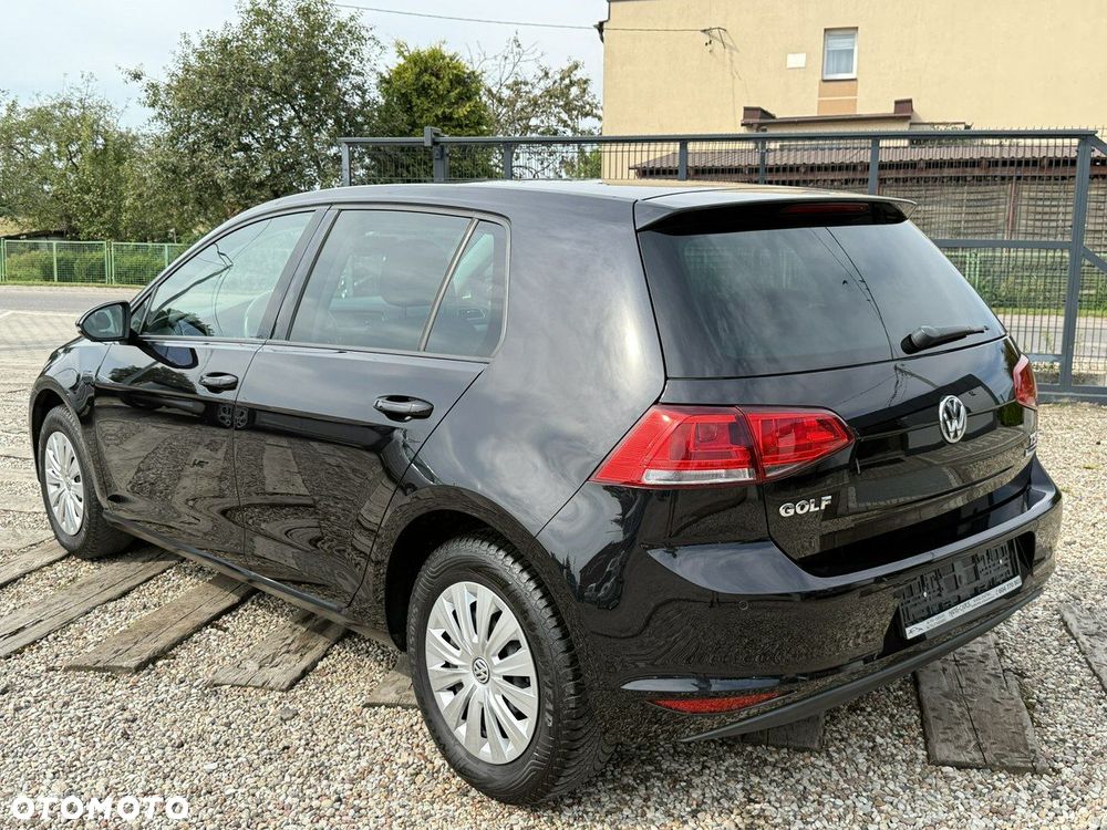 Volkswagen Golf - 4