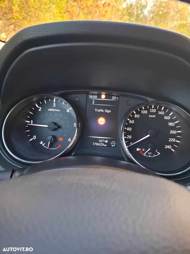Nissan Qashqai 1.6 DCI Start/Stop N-Connecta - 9
