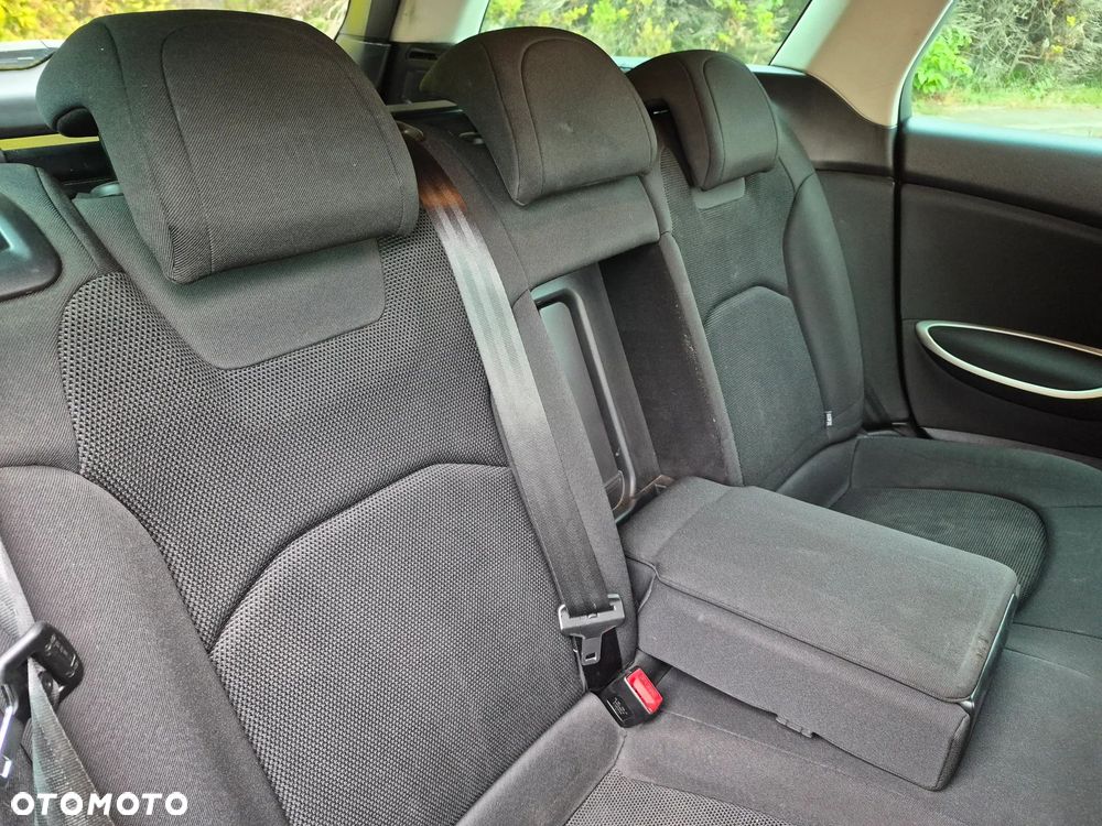 Citroën C5 2.0 HDi Confort - 14
