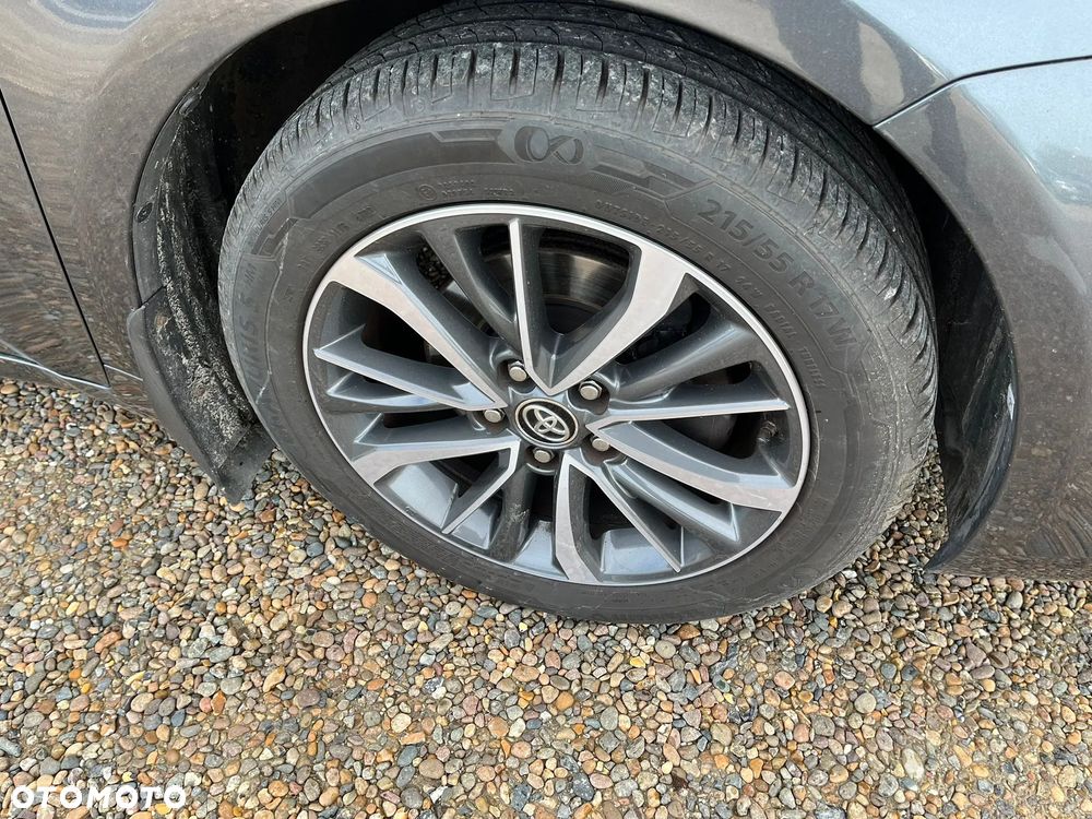 Toyota Avensis 1.8 Executive - 18