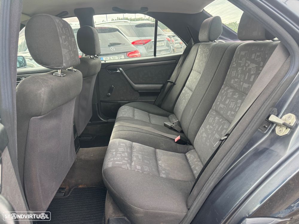 Mercedes-Benz C 220 D Classic - 10