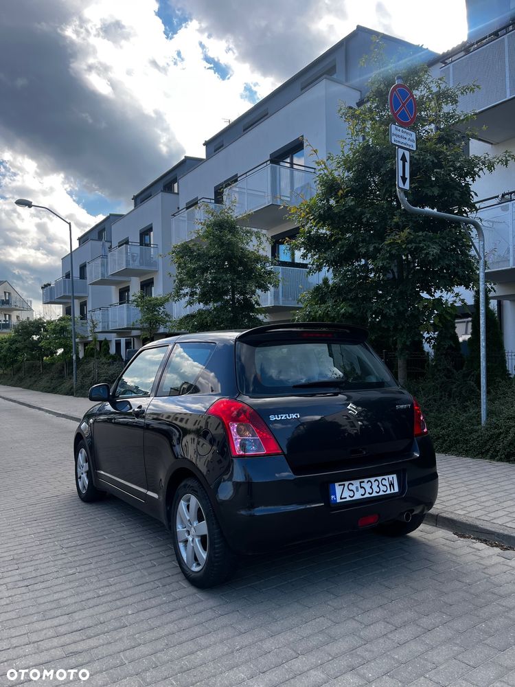 Suzuki Swift - 3