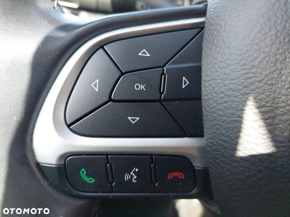 Jeep Compass - 10