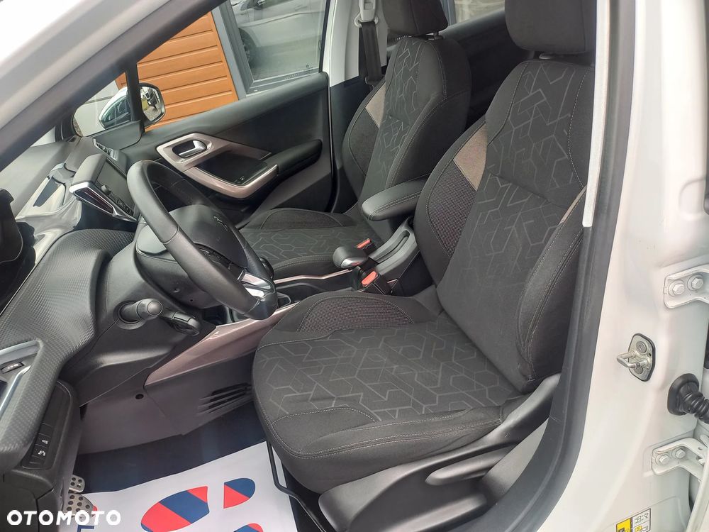 Peugeot 2008 BlueHDi 100 STOP & START Style - 18