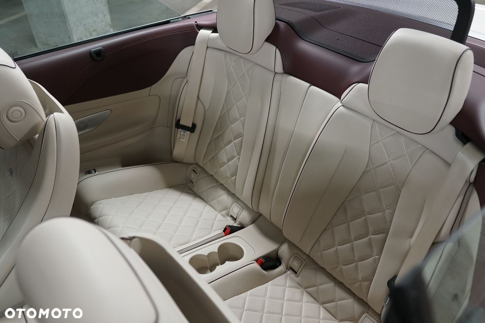 Mercedes-Benz Klasa E - 24