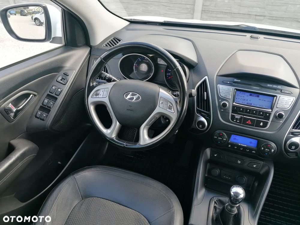 Hyundai ix35 2.0 CRDi 4WD Premium - 12