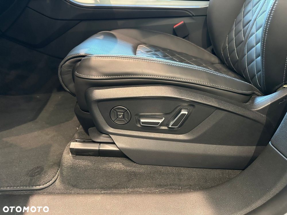 Audi Q8 - 11