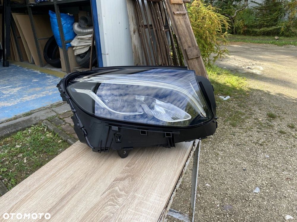 LAMPA PRZEDNIA PRAWA MERCEDES GLC W253 FULL LED HIGH PERFORMANCE A2539065201 KOMPLETNA - 1