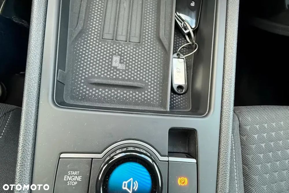 Volkswagen T-Roc 1.5 eTSI Trend DSG - 17