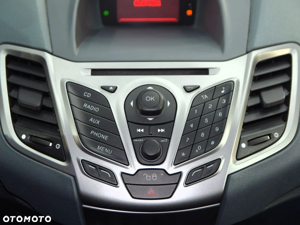 Ford Fiesta 1.25 SYNC Edition - 21