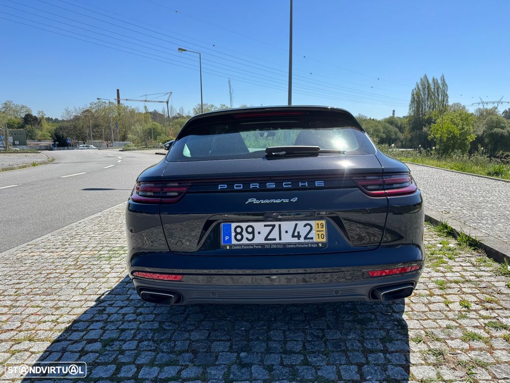 Porsche Panamera 4 E-Hybrid - 8