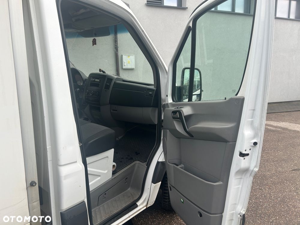 Mercedes-Benz Sprinter - 12
