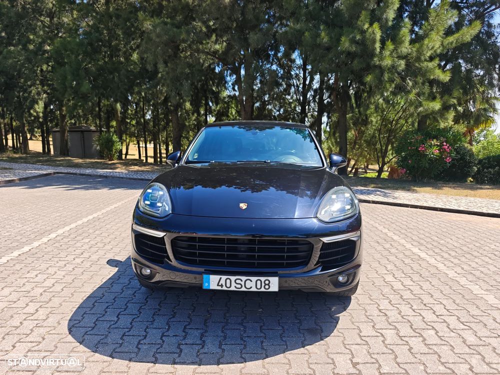 Porsche Cayenne Platinum Edition - 8