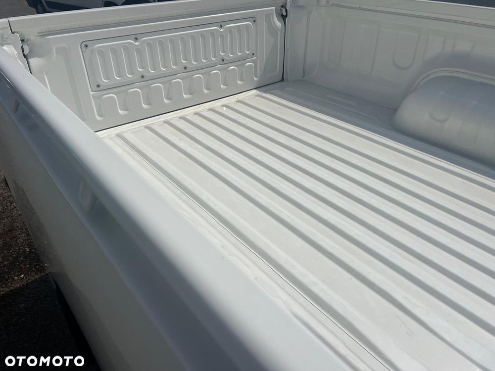 Toyota Hilux 2.4 D-4D Single Cab DLX 4x4 - 12