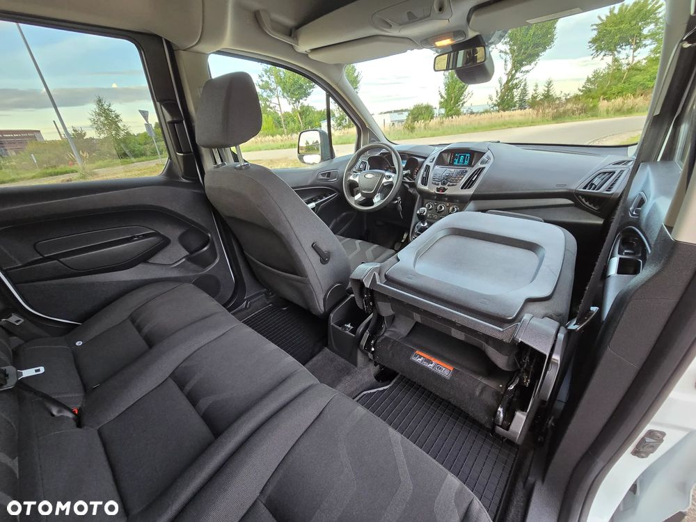 Ford Tourneo Connect - 27