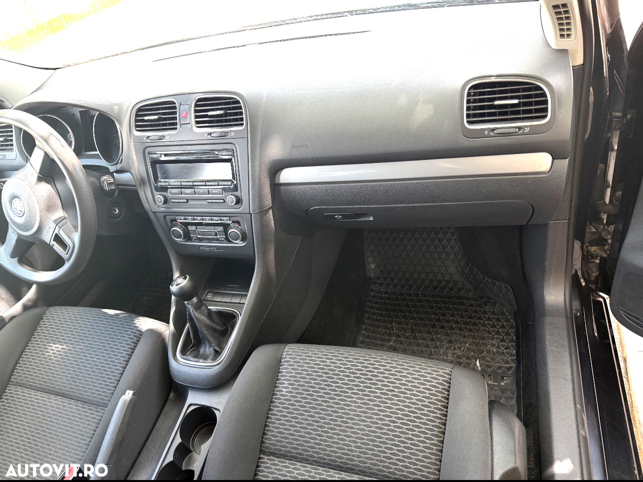 Volkswagen Golf 1.6 Comfortline - 12