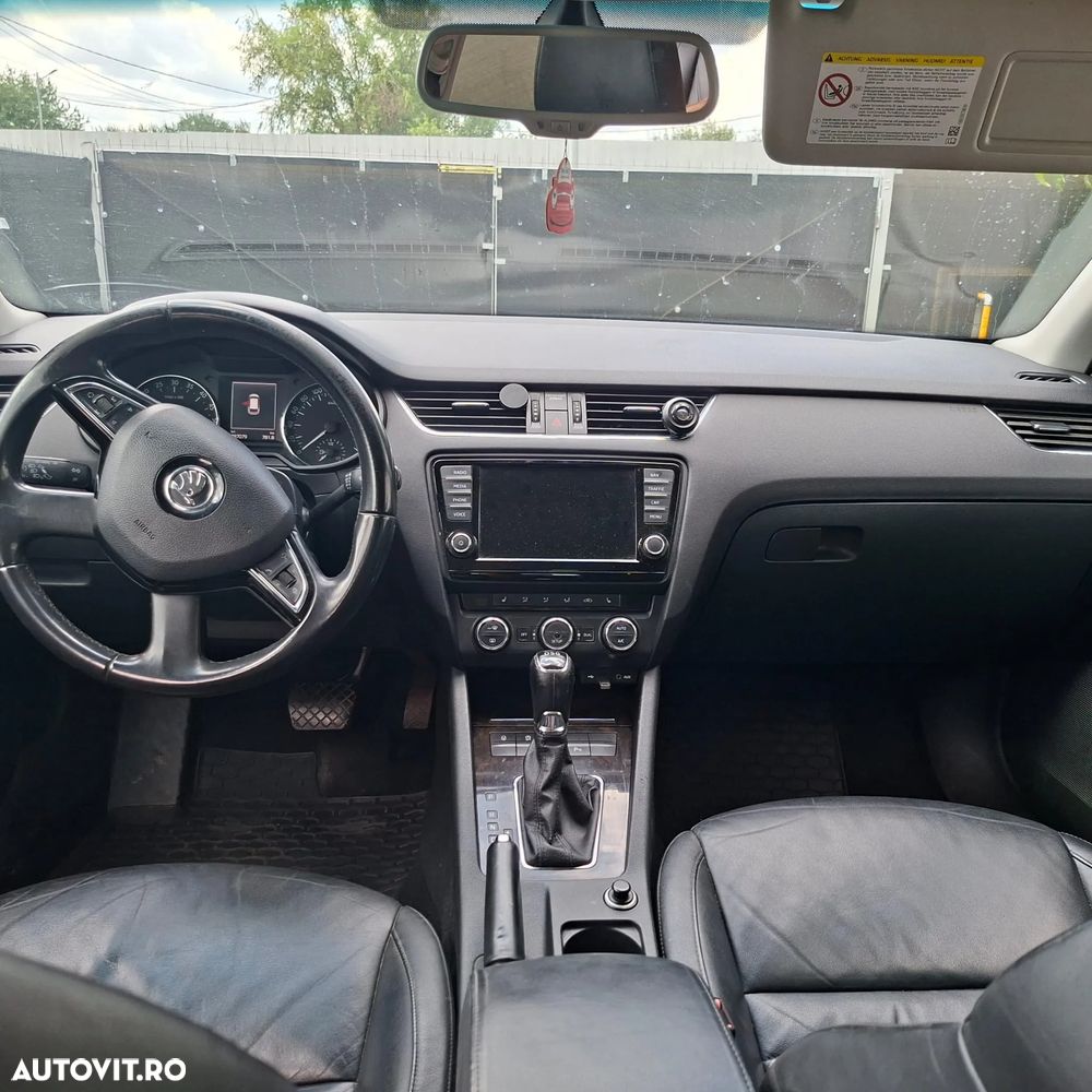 Skoda Octavia 1.6 TDI DSG Ambition - 3