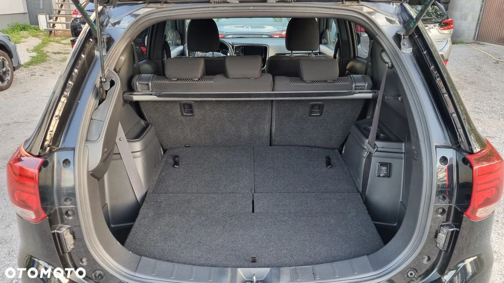 Mitsubishi Outlander 2.0 2WD CVT Edition 100 - 12