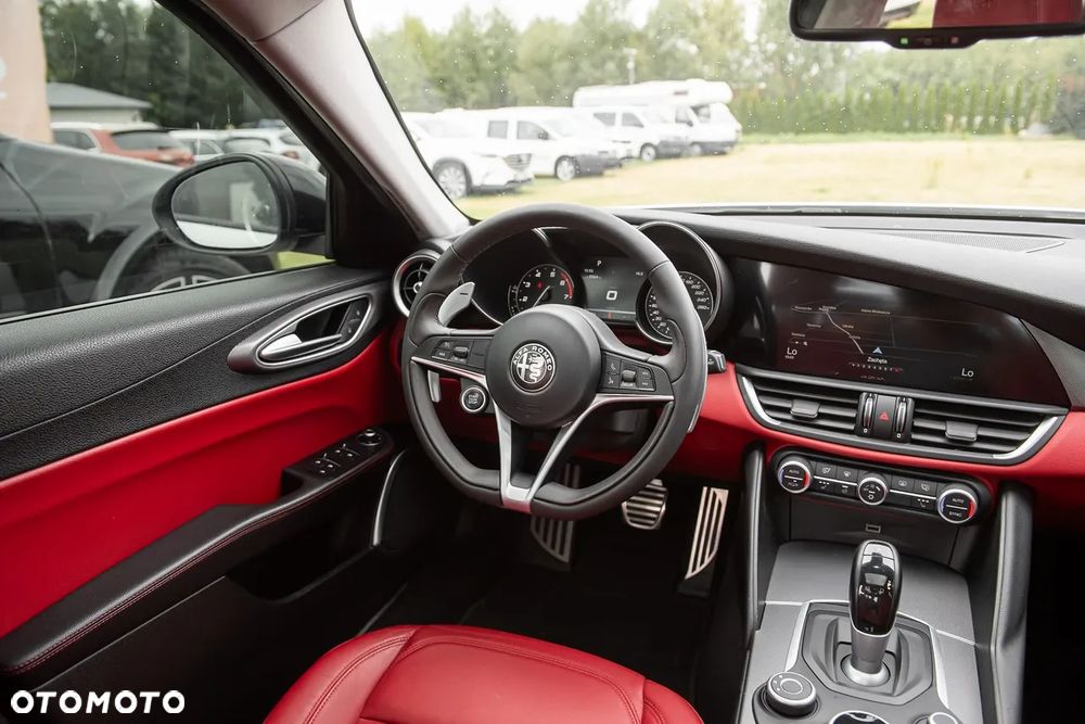 Alfa Romeo Giulia 2.0 Turbo Super - 16