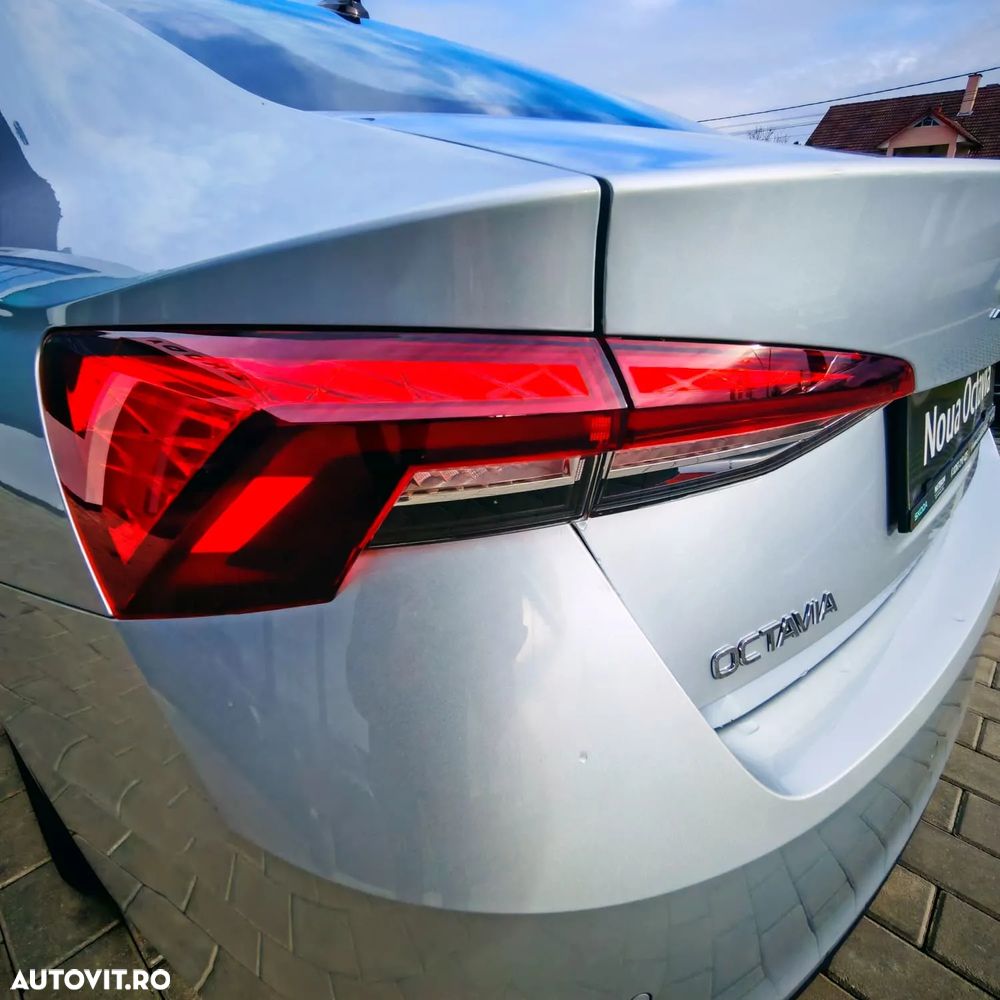 Skoda Octavia 1.5 TSI 115 CP Selection - 10