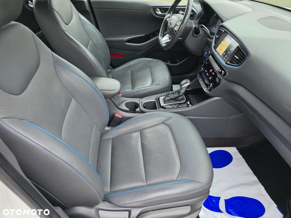 Hyundai IONIQ Hybrid Business - 30