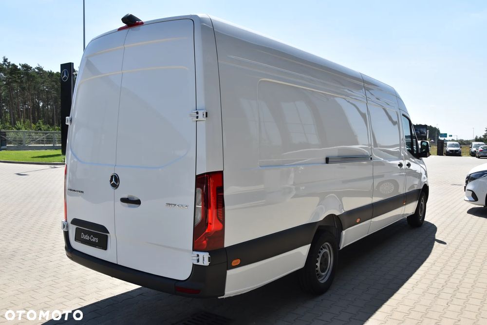 Mercedes-Benz Sprinter - 7