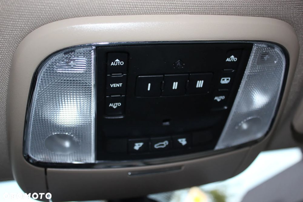 Jeep Grand Cherokee 3.6 V6 Overland - 18