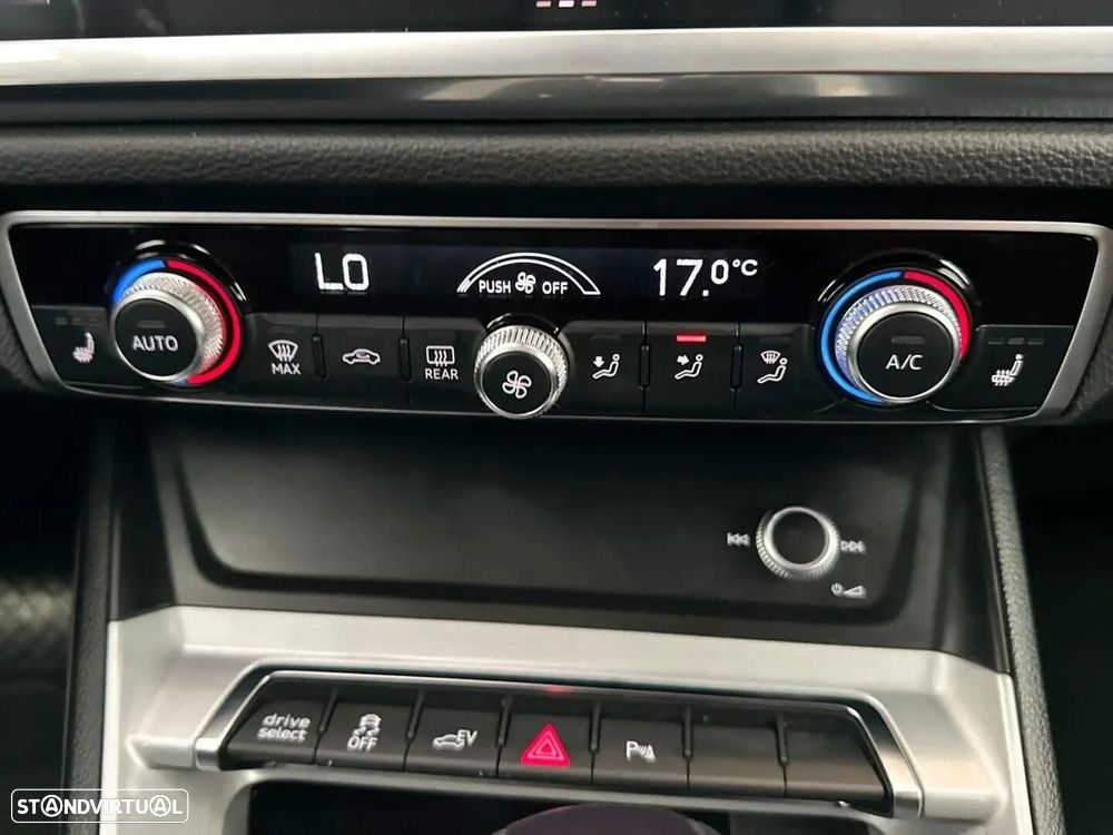 Audi Q3 Sportback - 27