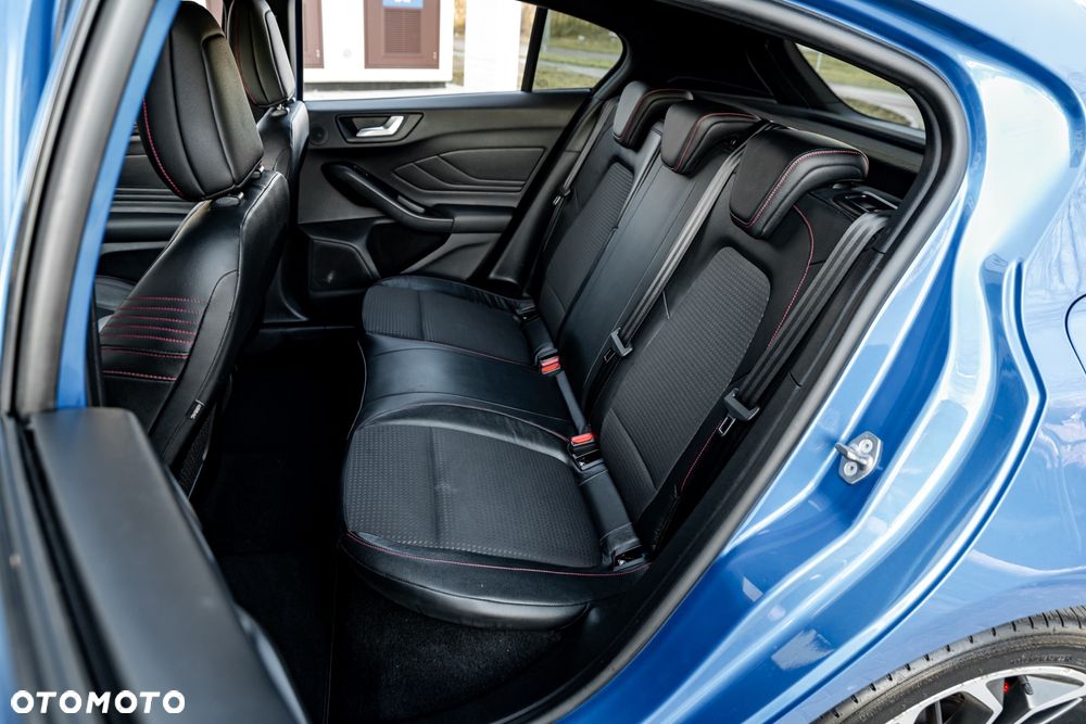 Ford Focus 1.0 EcoBoost Start-Stopp-System ST-LINE - 18