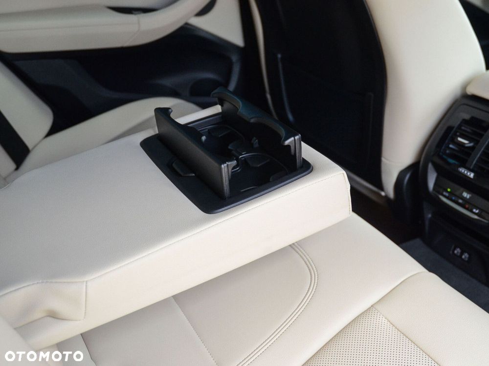 BMW X4 - 31