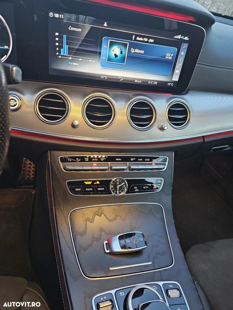 Mercedes-Benz E 220 d 9G-TRONIC AMG Line - 19