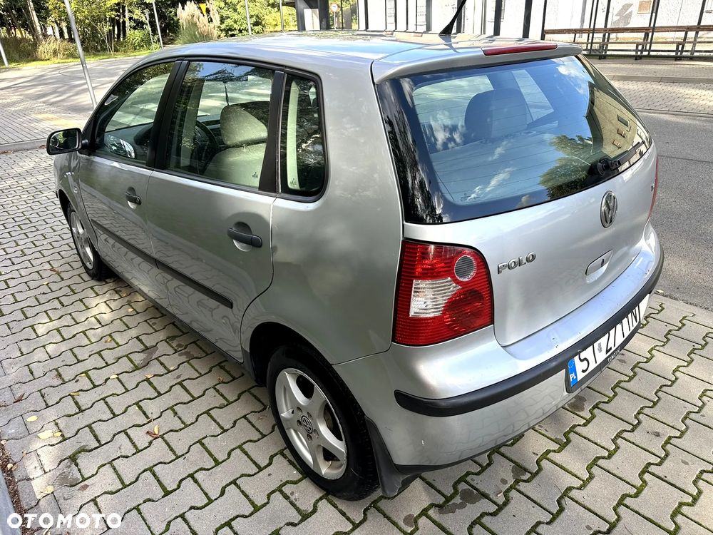 Volkswagen Polo 1.4 16V Comfortline - 6