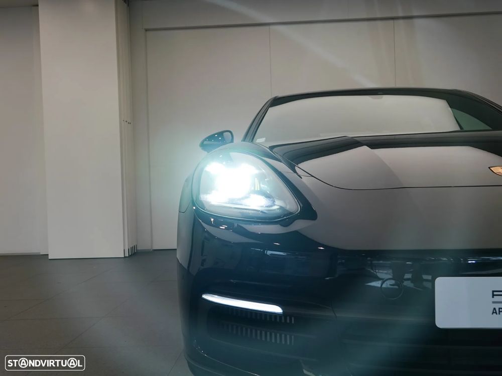 Porsche Panamera 4 E-Hybrid - 15