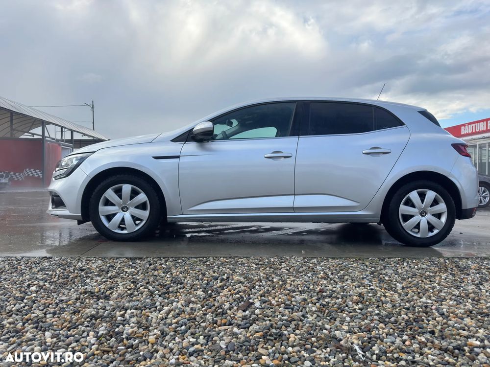 Renault Megane ENERGY dCi Zen - 12