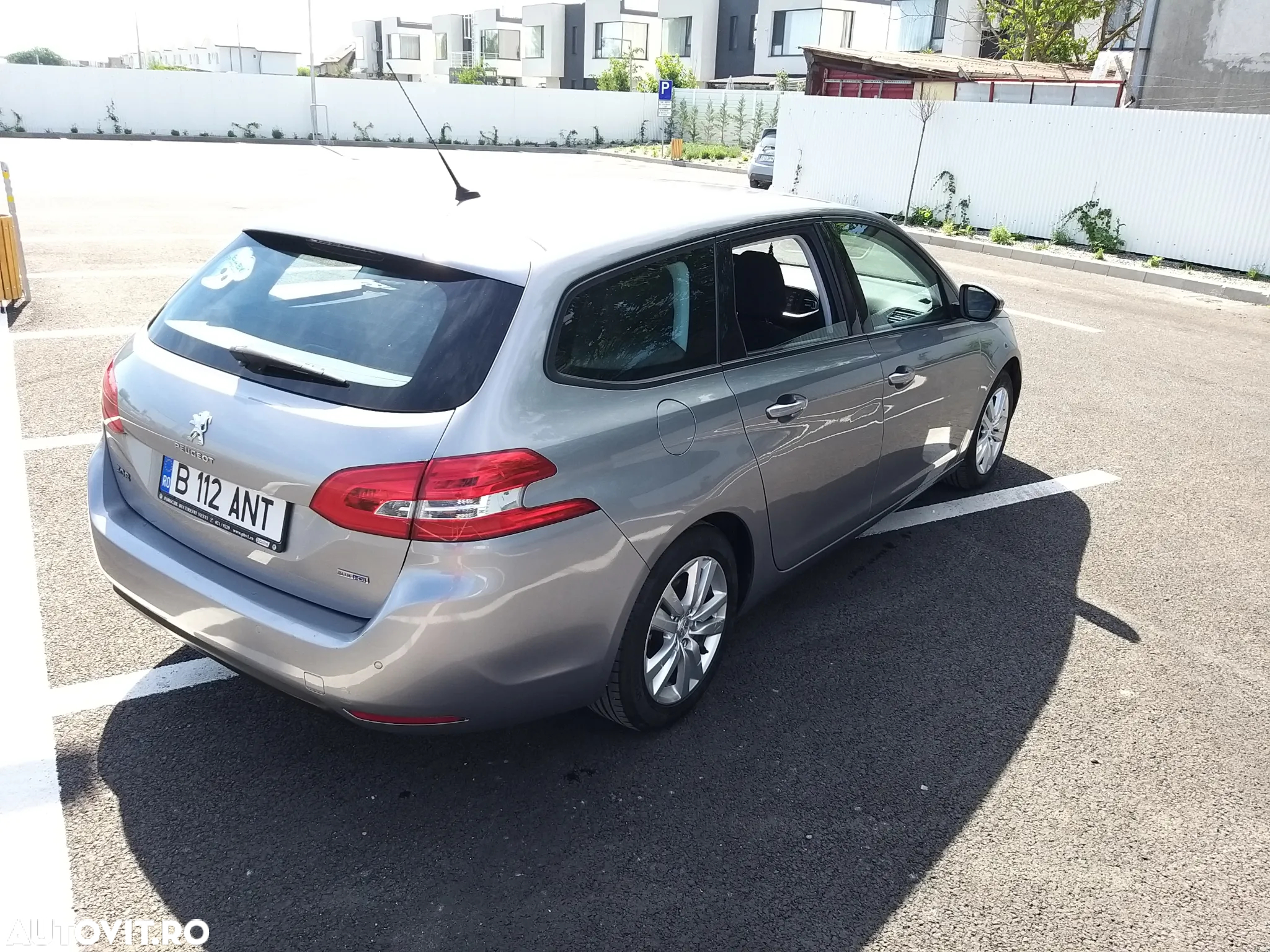 Peugeot 308 BlueHDi FAP 120 EAT6 Stop & Start Allure - 4