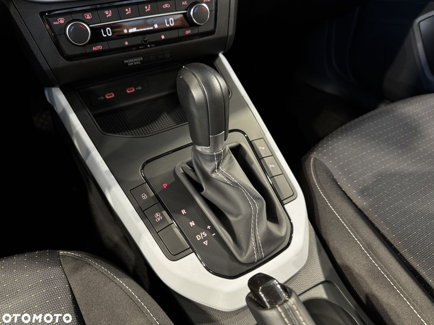 Seat Arona - 26