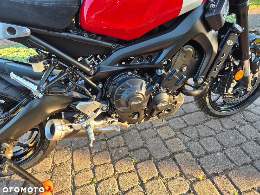 Yamaha XSR - 11