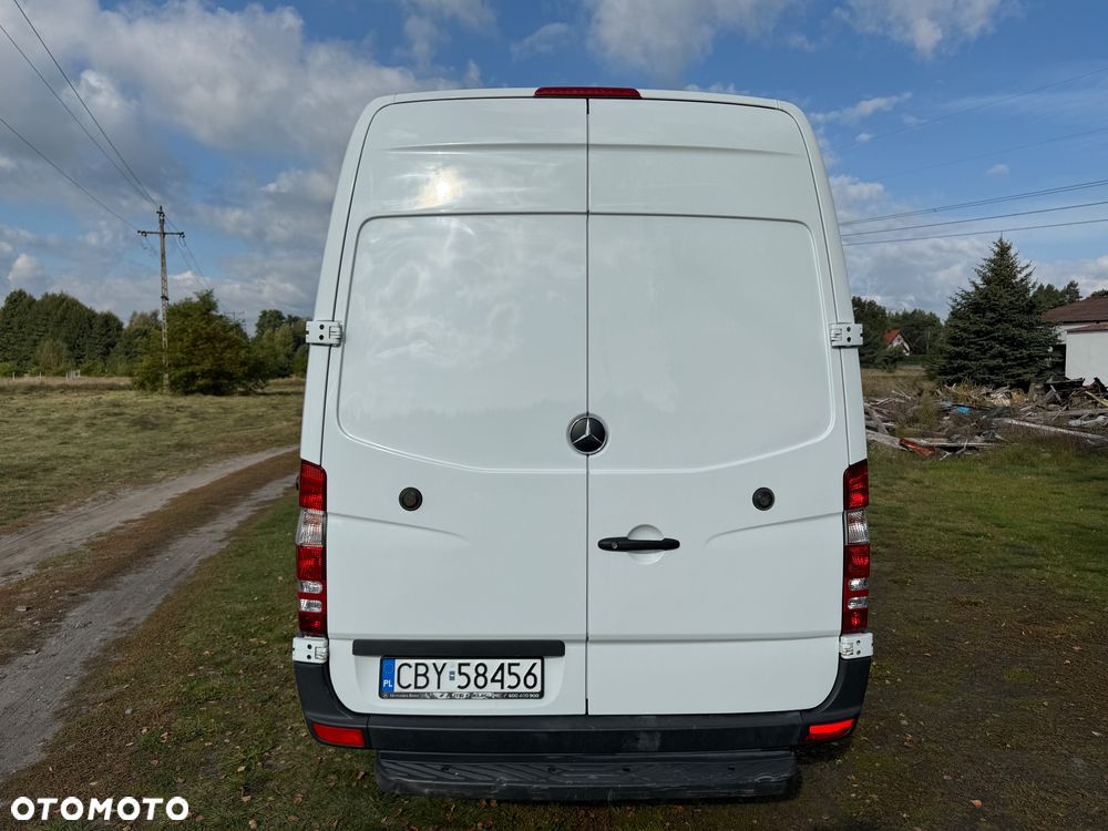 Mercedes-Benz Sprinter - 6