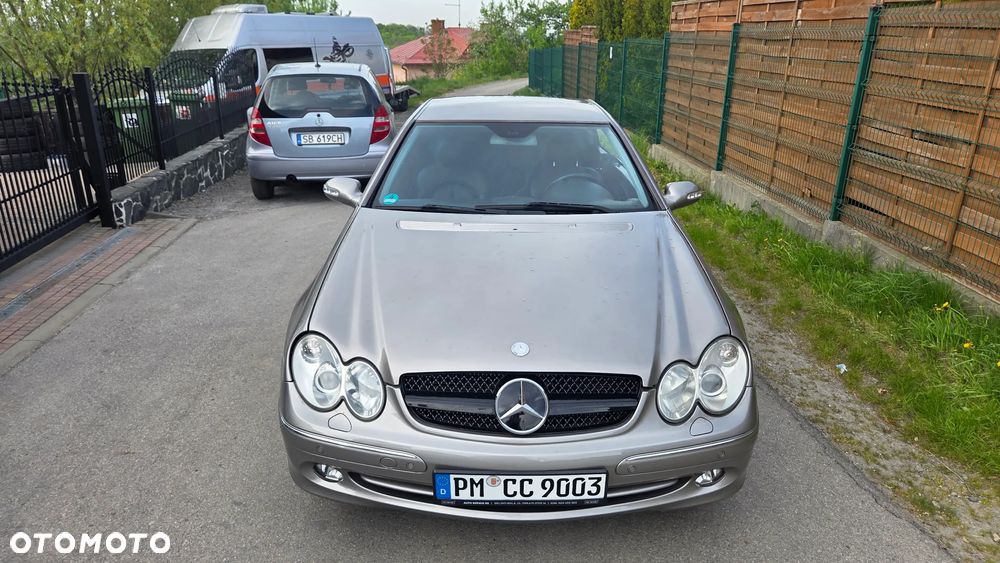 Mercedes-Benz CLK - 25