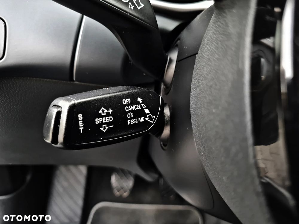 Audi A4 Avant 2.0 TDI DPF quattro S line Sportpaket - 30