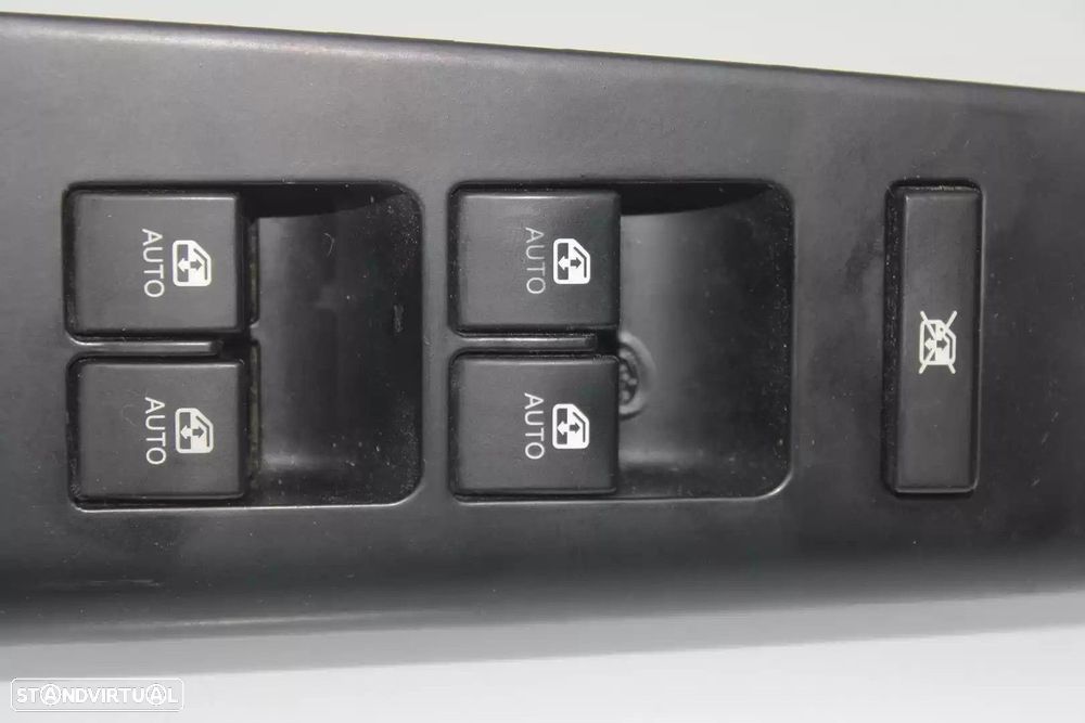 COMANDO ELEVADOR DE VIDRO FRONTAL ESQUERDO KIA CEED SW 2009 -823511H020 - 2