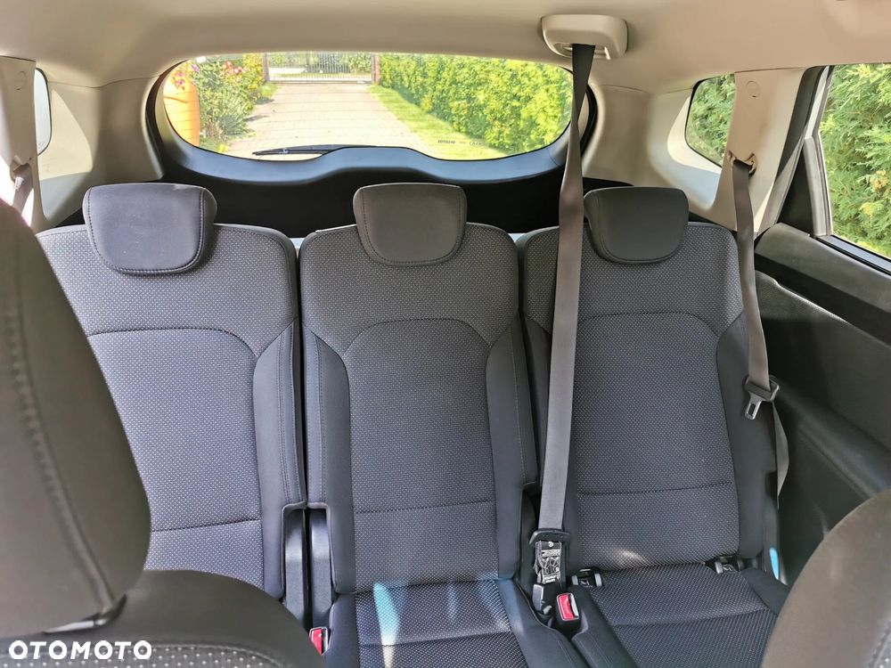 Kia Carens 1.6 GDI Business Line EU6 - 28
