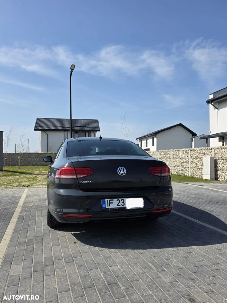 Volkswagen Passat 1.5 TSI ACT DSG Comfortline - 2