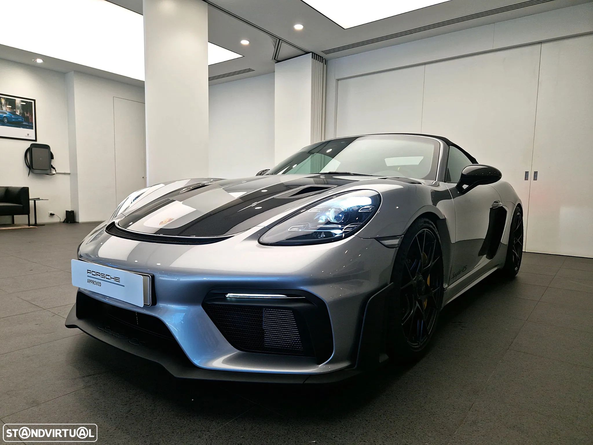 Porsche 718 Spyder RS - 1