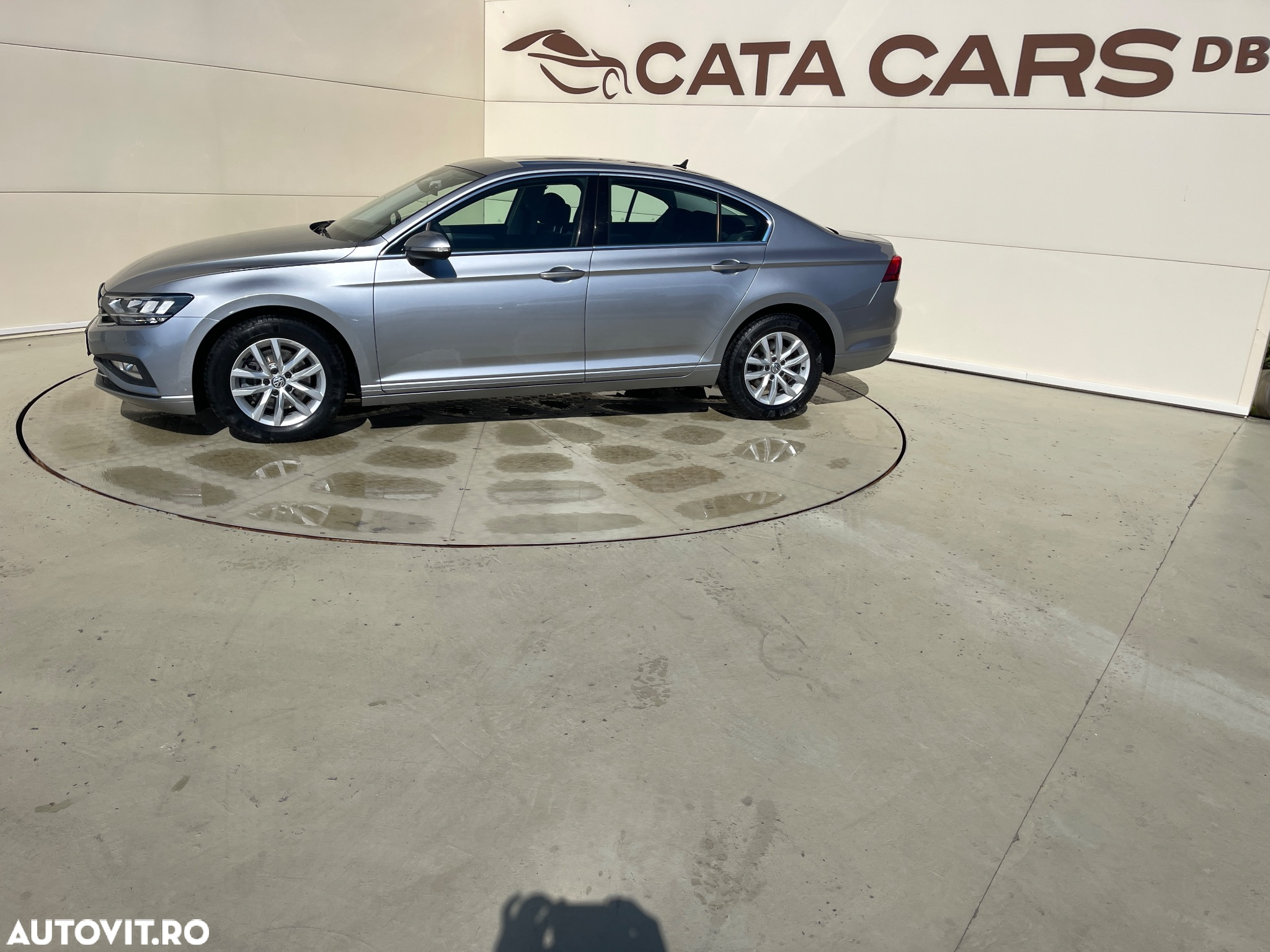 Volkswagen Passat - 7