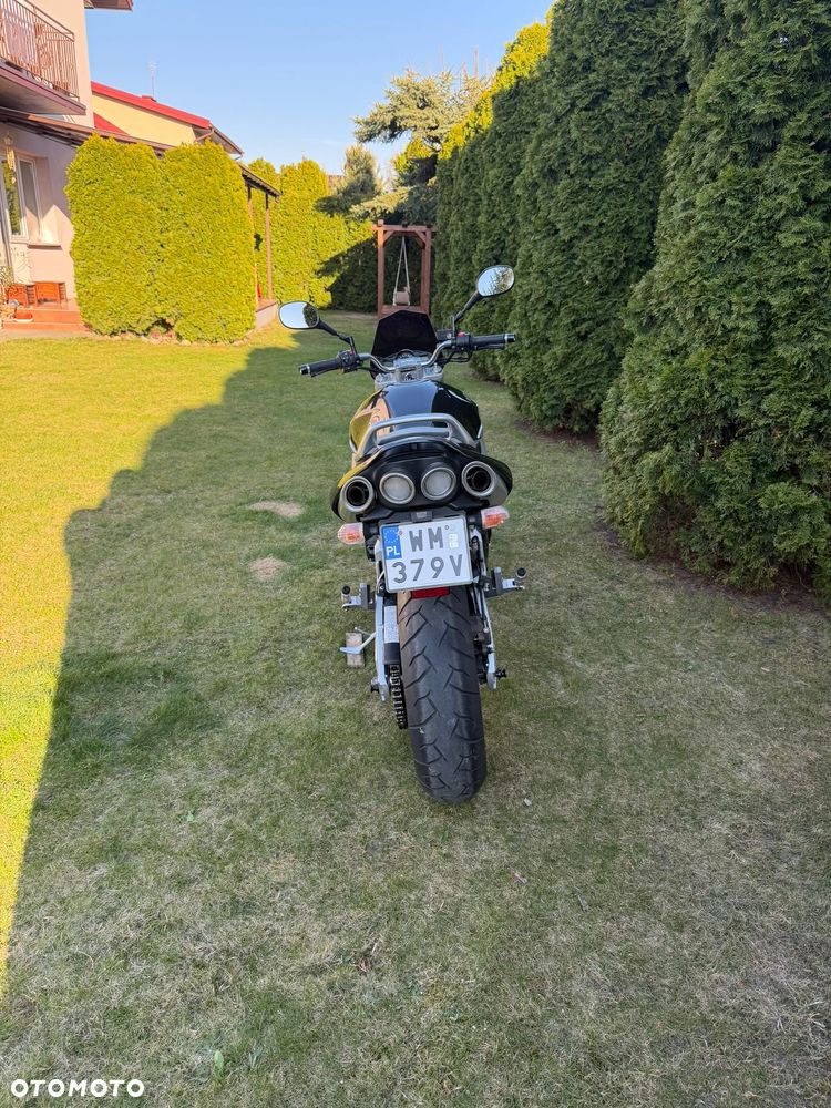 Suzuki GSR - 5